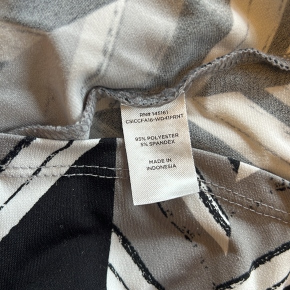 SURPLUS WRAP DRESS - Picture 7 of 7